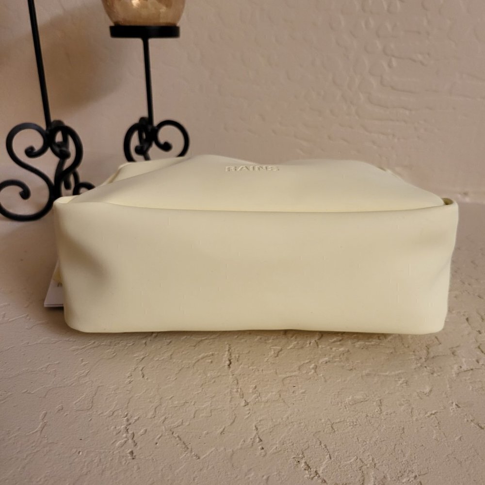 Rains Box Bag Color Straw Crossbody shoulder bag NWT - Picture 9 of 14